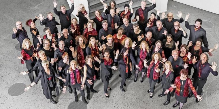 Der Choir under Fire hilft mit einem Benefizkonzert dem Verein Kochen für Obdachlose. Quelle: Euromediahouse